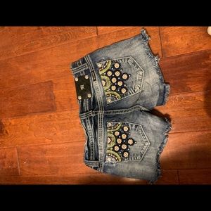 Miss me shorts never worn